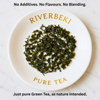 Riverbeki Pure Tea – Loose leaf green tea displayed on white Riverbeki-branded plate